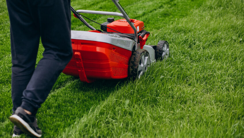 Lawn mowing service in Nashua NH