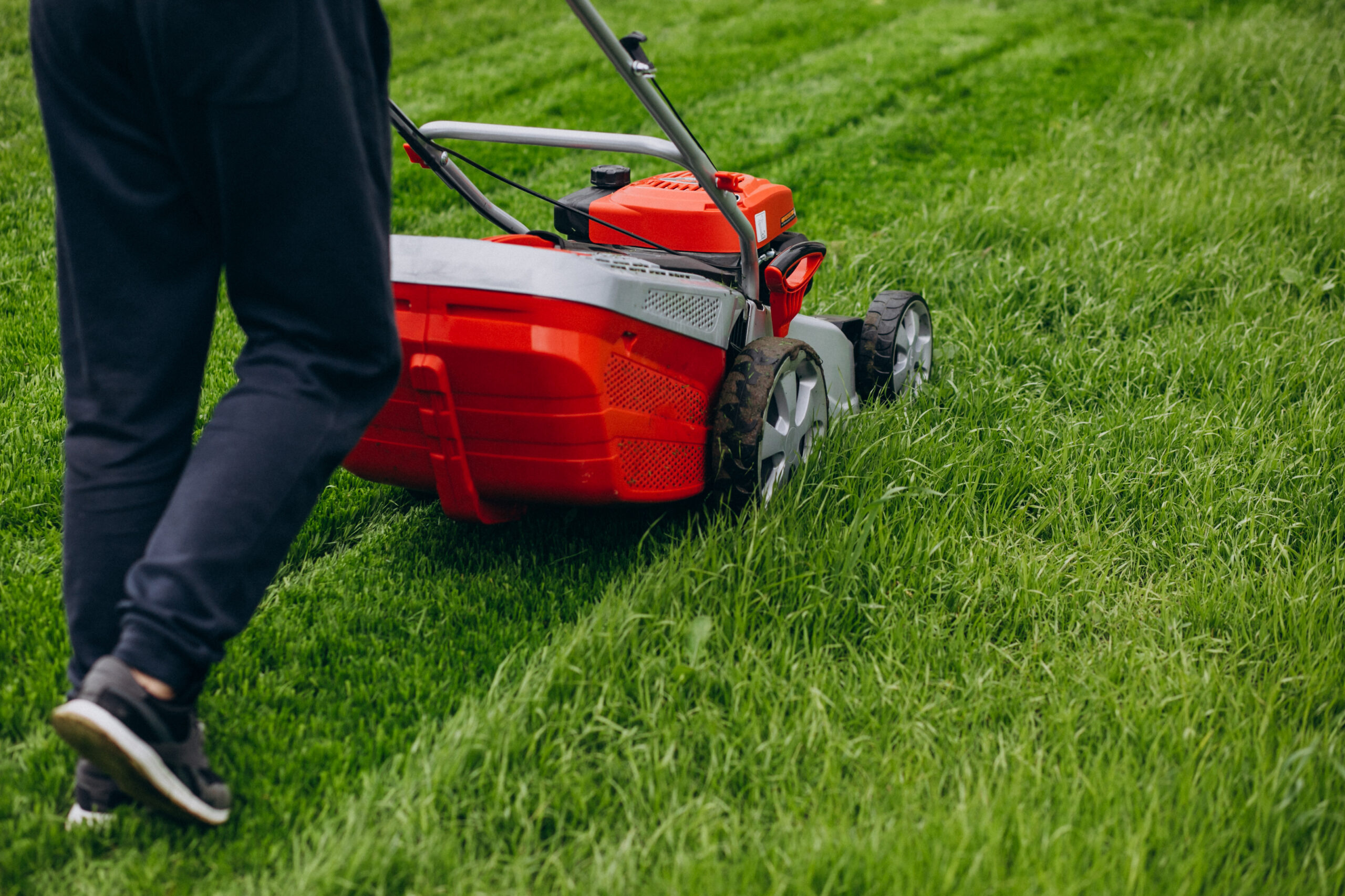 Lawn mowing service in Nashua NH